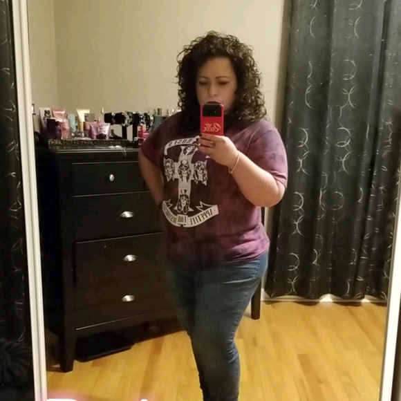 Meet your Posher, Tricia - Picture 4 of 4